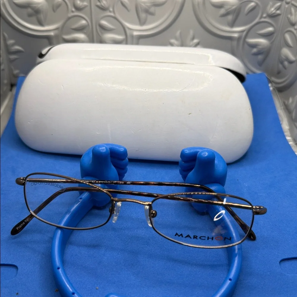 MarchOn Glasses 140‎ I 610 249 (glasses not sunglasses)
